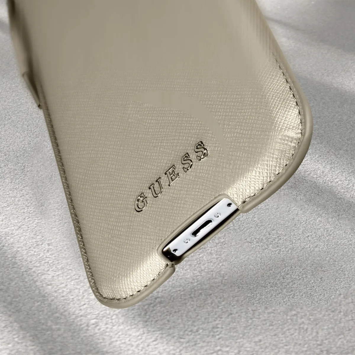 Guess Saffiano Classic Pouch Case with Cord for iPhone 12 / 12 Pro ( 6.1 ) - Gold