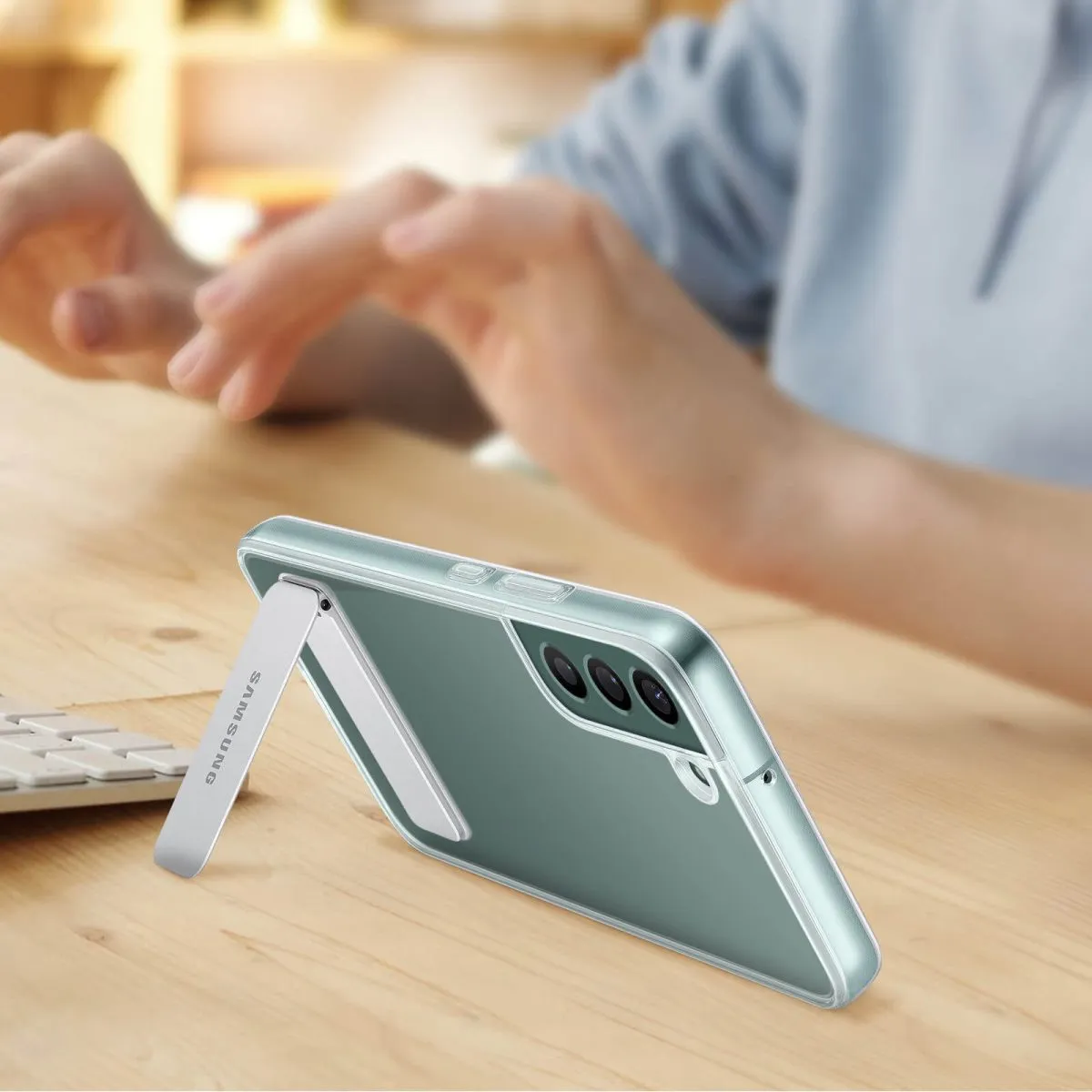 Samsung S22 Plus Clear Standing Cover EF-JS906 Transparent