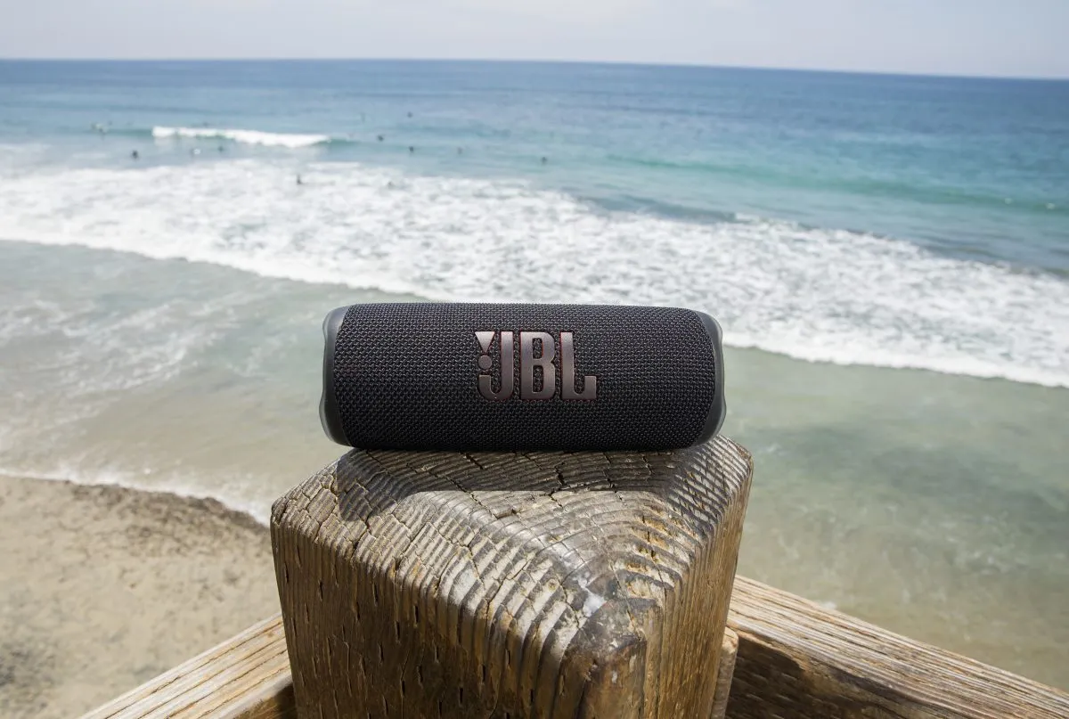 JBL Flip 6 Bluetooth Lautsprecher Schwarz