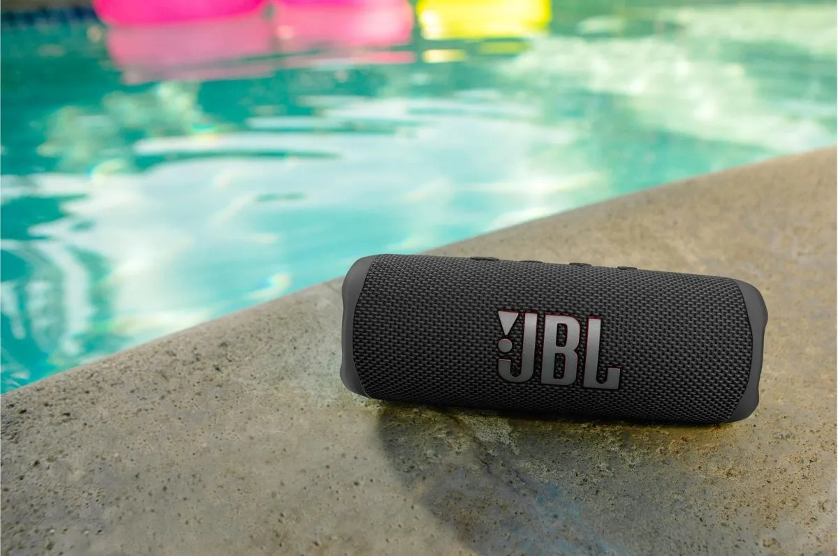 JBL Flip 6 Bluetooth Lautsprecher Schwarz